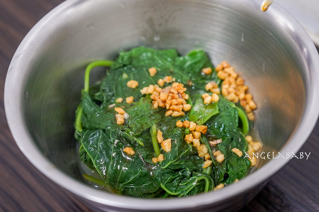 南機場夜市美食『阿男麻油雞』必比登推薦、阿男麻油雞菜單 @梅格(Angelababy)享樂日記