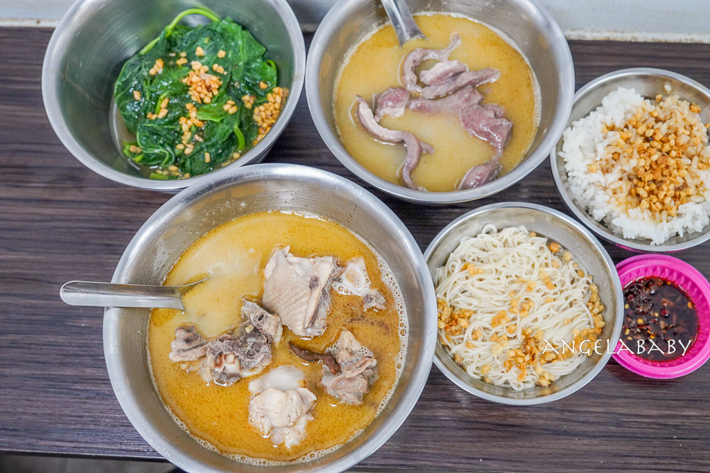 南機場夜市美食『阿男麻油雞』必比登推薦、阿男麻油雞菜單 @梅格(Angelababy)享樂日記