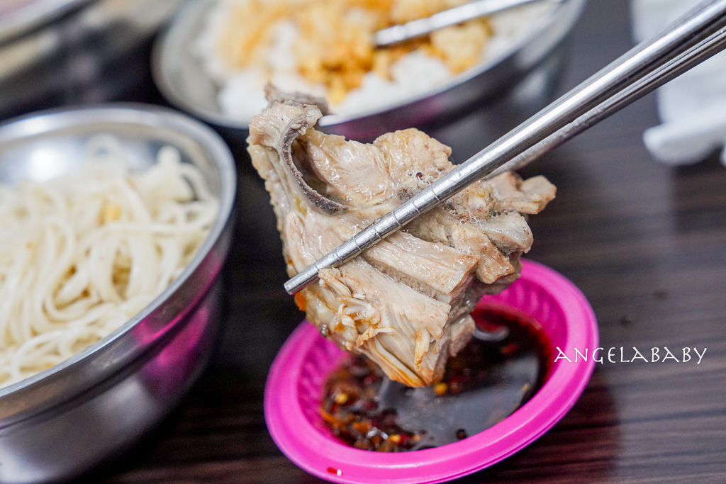 南機場夜市美食『阿男麻油雞』必比登推薦、阿男麻油雞菜單 @梅格(Angelababy)享樂日記