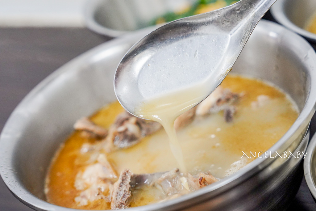 南機場夜市美食『阿男麻油雞』必比登推薦、阿男麻油雞菜單 @梅格(Angelababy)享樂日記 南機場夜市美食『阿男麻油雞』必比登推薦、阿男麻油雞菜單 @梅格(Angelababy)享樂日記