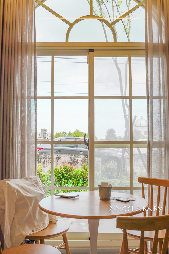 宜蘭爆紅水果千層蛋糕『食聚咖啡GATHER Cafe』菜單、食聚咖啡新址、寵物友善咖啡 @梅格(Angelababy)享樂日記 宜蘭爆紅水果千層蛋糕『食聚咖啡GATHER Cafe』菜單、食聚咖啡新址、寵物友善咖啡 @梅格(Angelababy)享樂日記