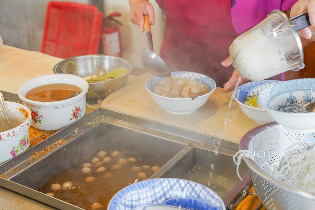 宜蘭隱藏版美食『阿添魚丸米粉』百年魚丸米粉湯 @梅格(Angelababy)享樂日記