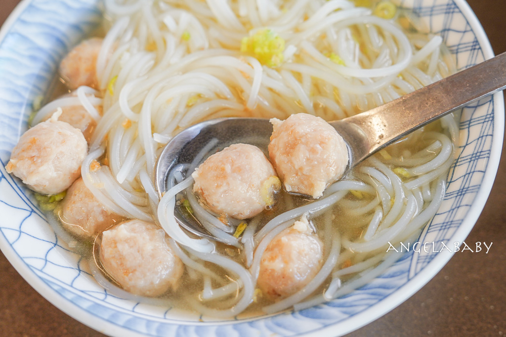 宜蘭隱藏版美食『阿添魚丸米粉』百年魚丸米粉湯 @梅格(Angelababy)享樂日記