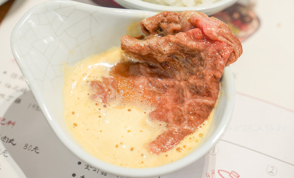 新莊副都心站美食｜宏匯廣場必吃『牛喜壽喜燒水炊鍋』cp質超高和牛壽喜燒、飲料白飯免費吃到飽 @梅格(Angelababy)享樂日記