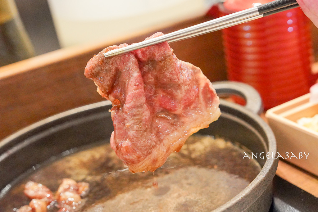 新莊副都心站美食｜宏匯廣場必吃『牛喜壽喜燒水炊鍋』cp質超高和牛壽喜燒、飲料白飯免費吃到飽 @梅格(Angelababy)享樂日記