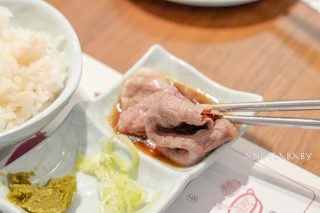 新莊副都心站美食｜宏匯廣場必吃『牛喜壽喜燒水炊鍋』cp質超高和牛壽喜燒、飲料白飯免費吃到飽 @梅格(Angelababy)享樂日記