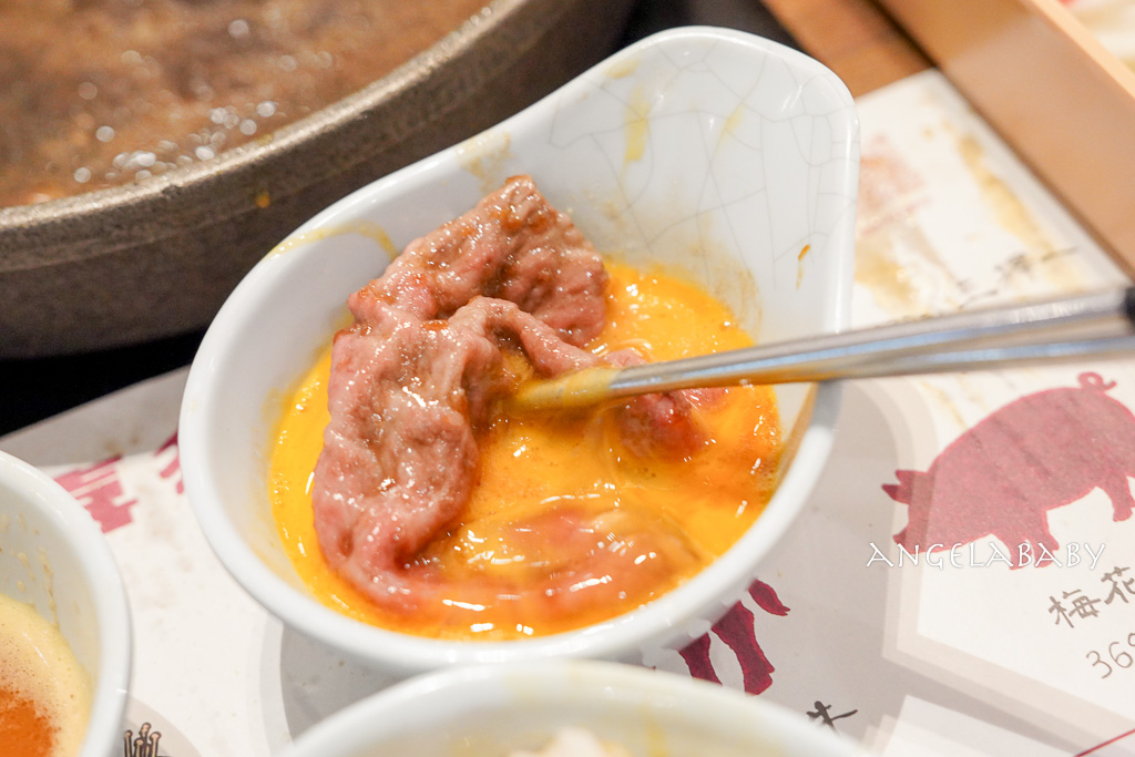 新莊副都心站美食｜宏匯廣場必吃『牛喜壽喜燒水炊鍋』cp質超高和牛壽喜燒、飲料白飯免費吃到飽 @梅格(Angelababy)享樂日記