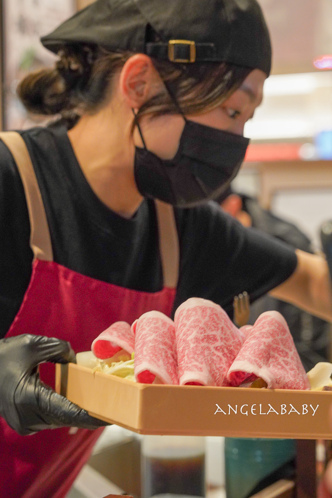 新莊副都心站美食｜宏匯廣場必吃『牛喜壽喜燒水炊鍋』cp質超高和牛壽喜燒、飲料白飯免費吃到飽 @梅格(Angelababy)享樂日記