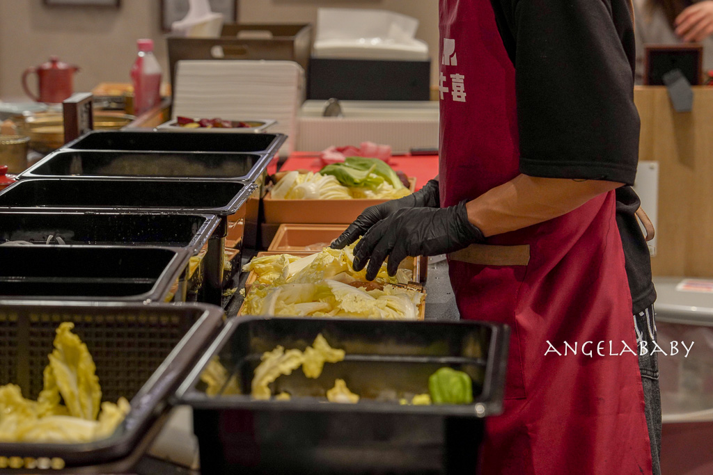 新莊副都心站美食｜宏匯廣場必吃『牛喜壽喜燒水炊鍋』cp質超高和牛壽喜燒、飲料白飯免費吃到飽 @梅格(Angelababy)享樂日記