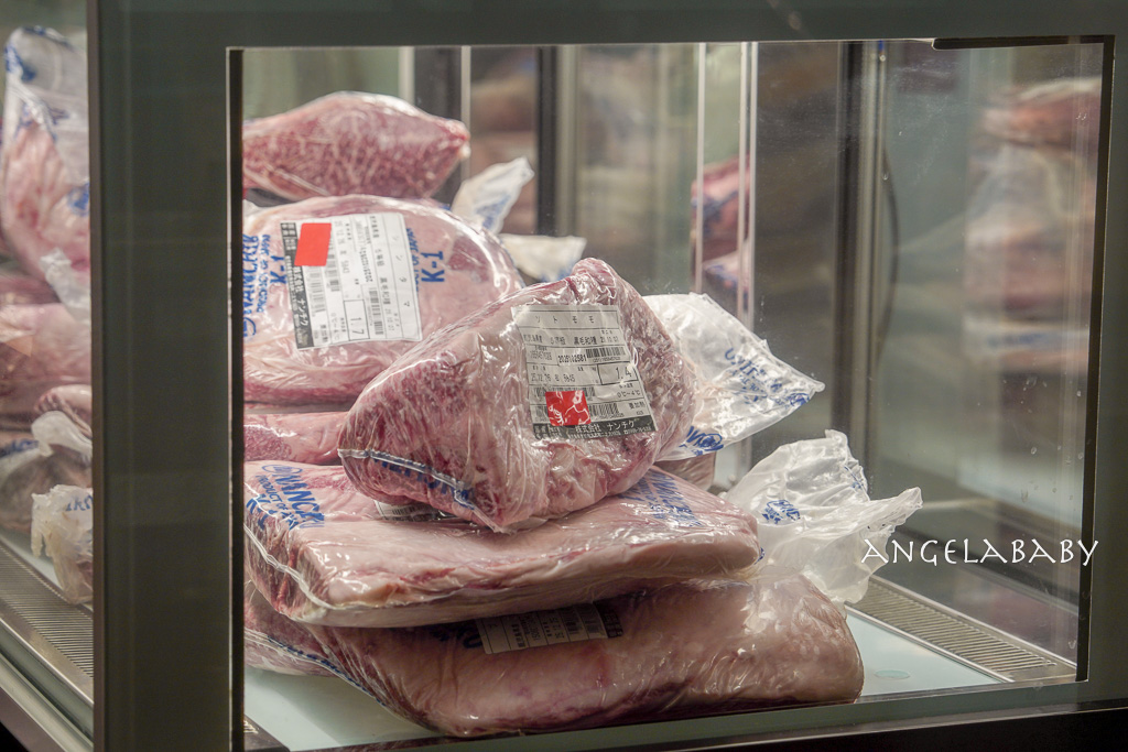 新莊副都心站美食｜宏匯廣場必吃『牛喜壽喜燒水炊鍋』cp質超高和牛壽喜燒、飲料白飯免費吃到飽 @梅格(Angelababy)享樂日記