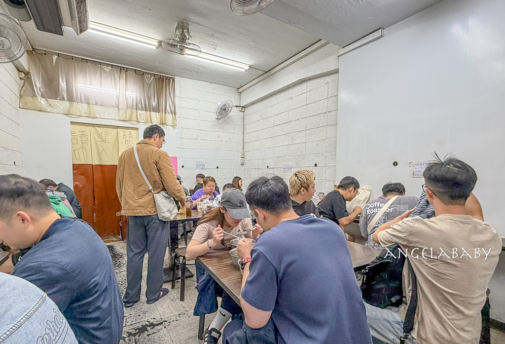 南機場夜市美食『阿男麻油雞』必比登推薦、阿男麻油雞菜單 @梅格(Angelababy)享樂日記 南機場夜市美食『阿男麻油雞』必比登推薦、阿男麻油雞菜單 @梅格(Angelababy)享樂日記