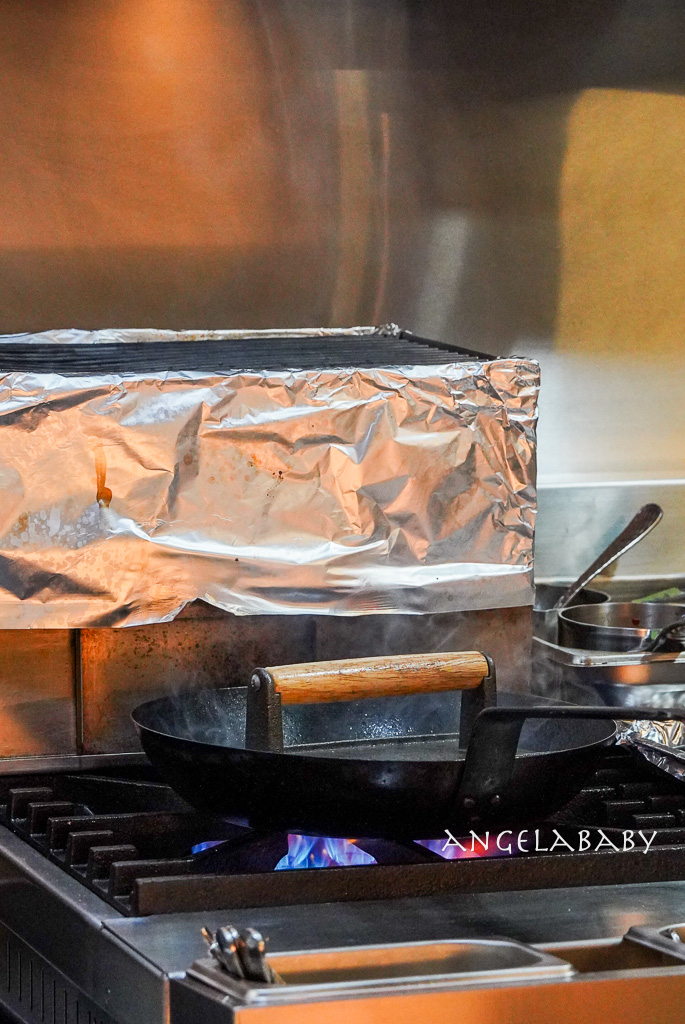 士林新開幕｜無菜單餐酒館『 AROSA Dining』Fine dining 別處吃不到的炭烤羊鞍、法式酥皮肉派 @梅格(Angelababy)享樂日記