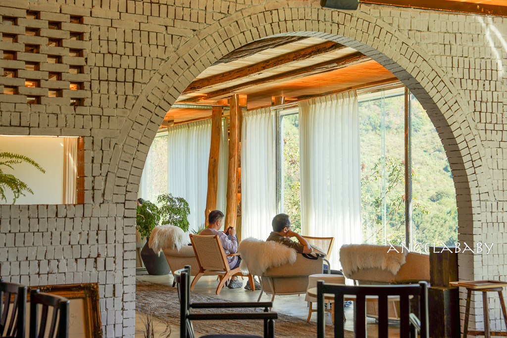 南投清境最美景觀玻璃屋咖啡『Mountain Bica Cafe』落羽松包圍的質感早午餐 @梅格(Angelababy)享樂日記