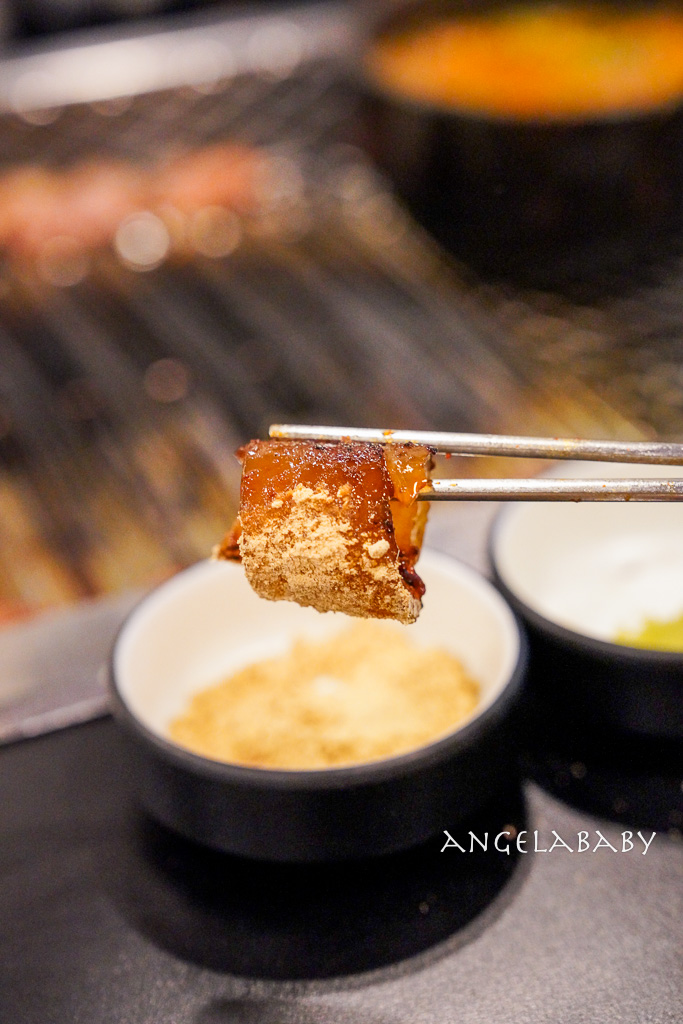 孔德站美食｜韓國炭火燒肉推薦『Yeongdong炭火家（영동숯불집）』 @梅格(Angelababy)享樂日記