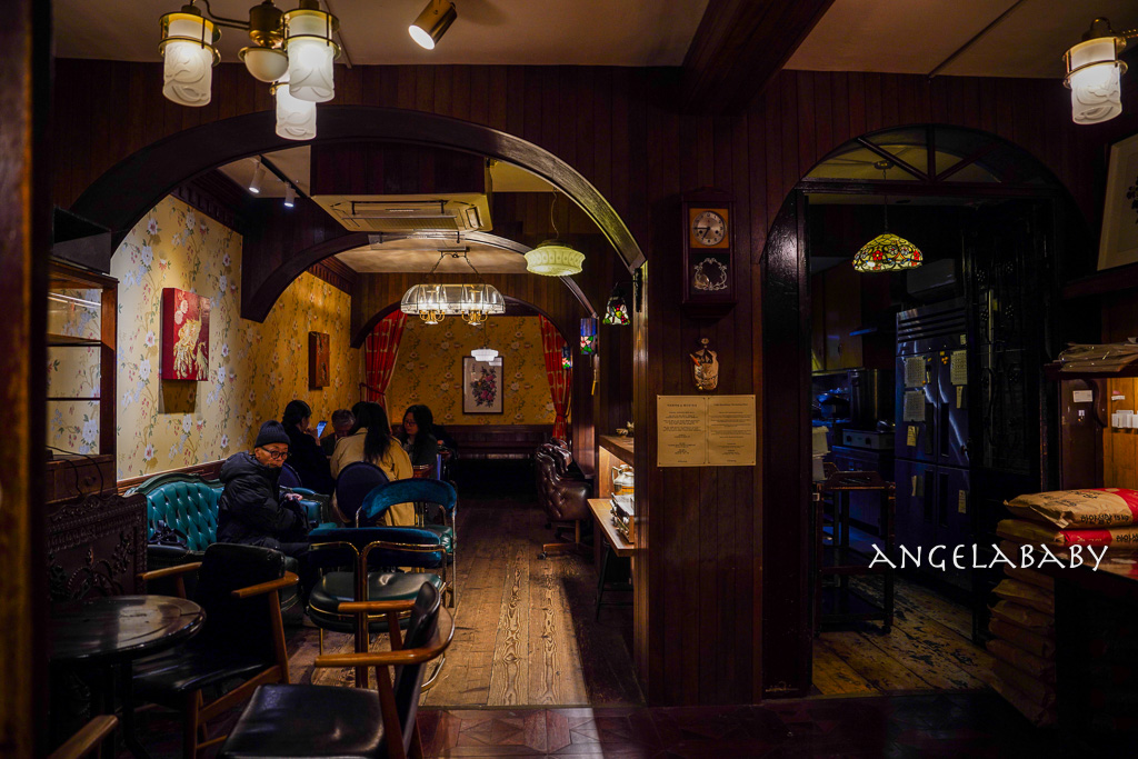 乙支路三街古董甜點『커피한약방』中藥行風格深夜甜點店、naver4.42 @梅格(Angelababy)享樂日記