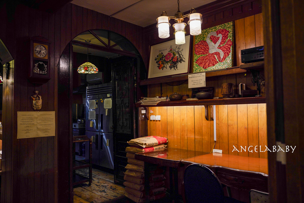 乙支路三街古董甜點『커피한약방』中藥行風格深夜甜點店、naver4.42 @梅格(Angelababy)享樂日記