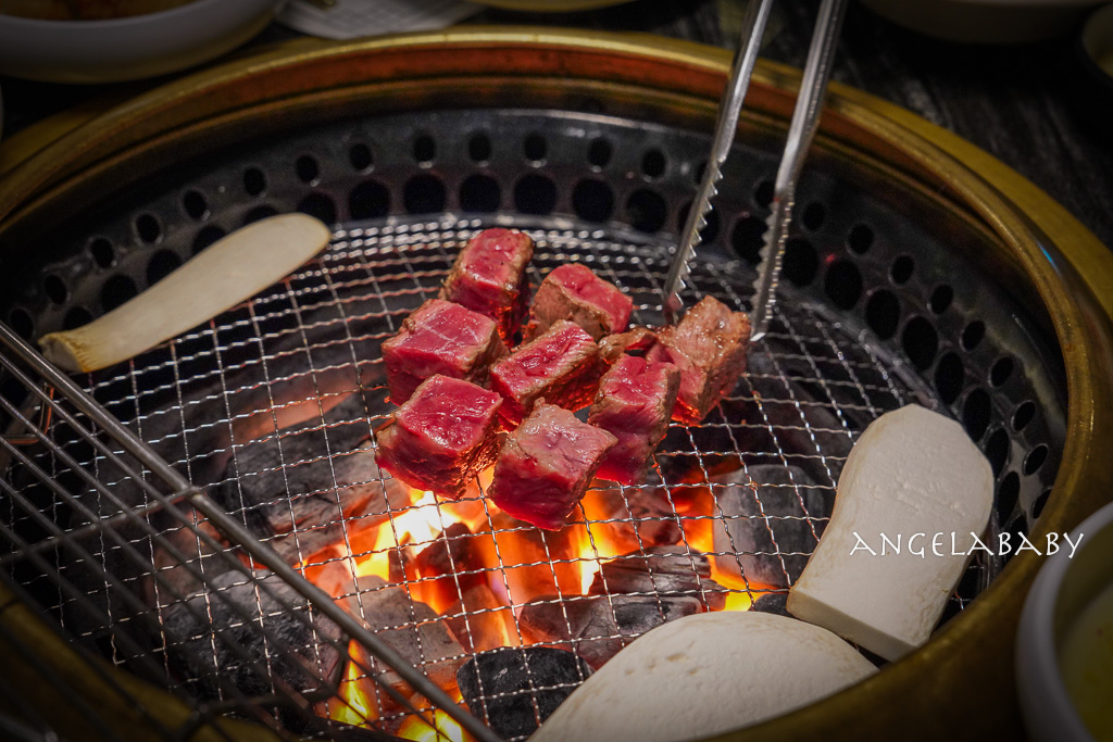 首爾乙支路三街美食『金豚屋乙支路店(금돈옥 을지로점)』免動手吃韓國燒肉 @梅格(Angelababy)享樂日記 首爾乙支路三街美食『金豚屋乙支路店(금돈옥 을지로점)』免動手吃韓國燒肉 @梅格(Angelababy)享樂日記