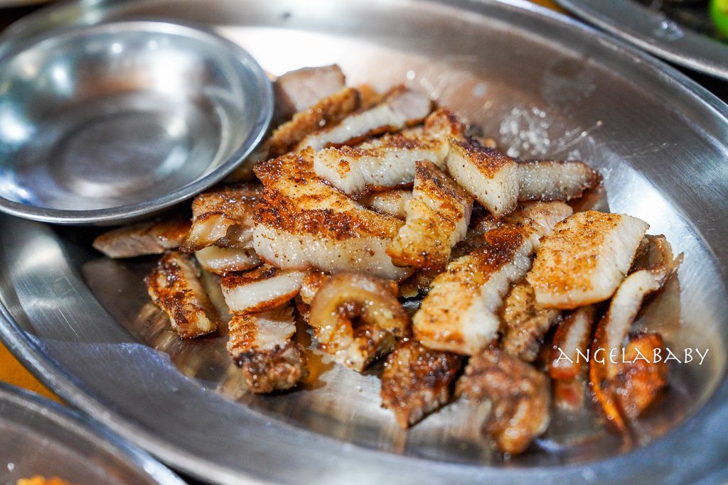 員林宵夜美食『西廂拿碳烤香腸米腸』員林在地老字號碳烤（原為豬哥亮香腸） @梅格(Angelababy)享樂日記