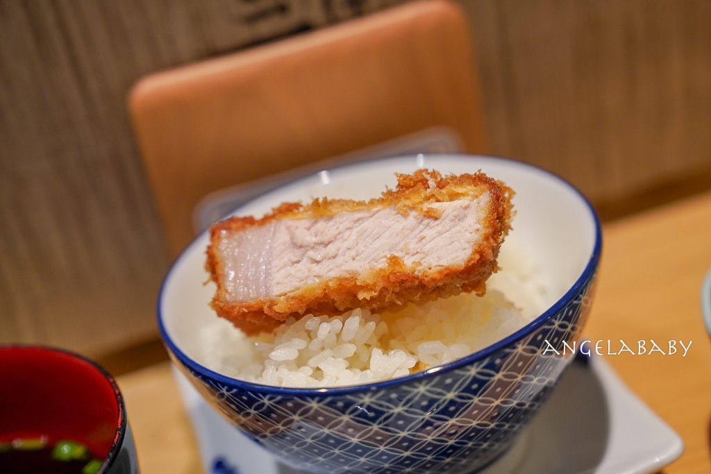 東京銀座百名店｜最好吃的厚切炸豬排『炸豬排長谷川東銀座店』菜單、tabelog3.68分、東京米其林豬排 @梅格(Angelababy)享樂日記