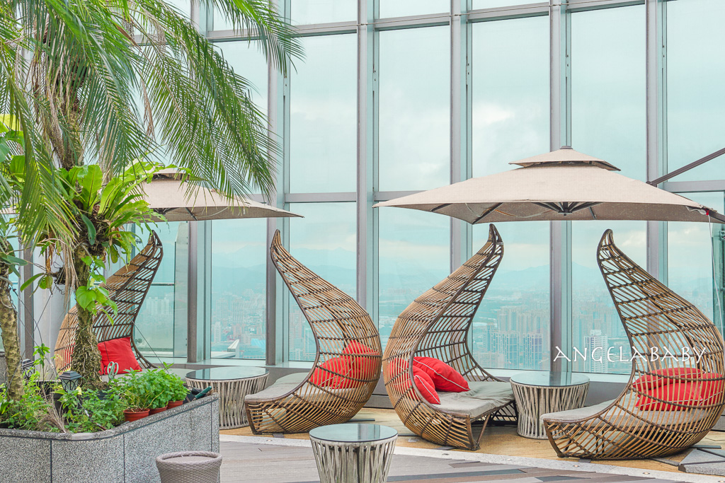 新北板橋高空景觀餐廳「Asia49亞洲料理及酒廊」限時推出亞洲鍋物、金湯酸菜鱸魚鍋、青檸香茅羊腩鍋 @梅格(Angelababy)享樂日記