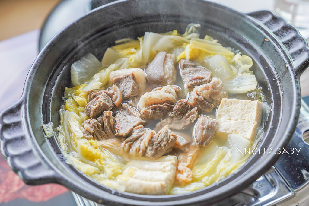 新北板橋高空景觀餐廳「Asia49亞洲料理及酒廊」限時推出亞洲鍋物、金湯酸菜鱸魚鍋、青檸香茅羊腩鍋 @梅格(Angelababy)享樂日記