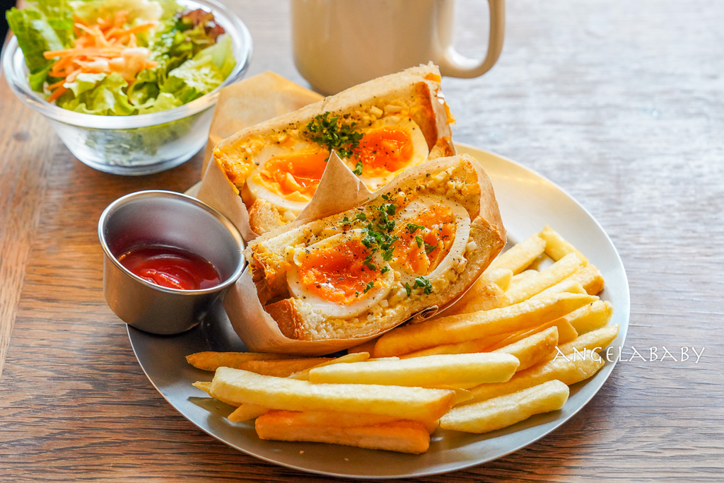 東京爆紅蛋沙拉早午餐『egg baby cafe』上野御徒町站旁工業風咖啡廳、不限時咖啡廳 @梅格(Angelababy)享樂日記