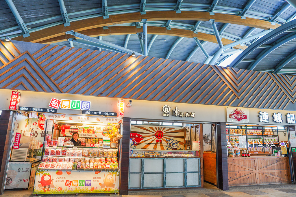 台灣最夢幻的鐵道旅行『三麗鷗萌旅號』吃喝玩樂一次滿足、獨一無二的移動式樂園、免費KTV唱到飽 @梅格(Angelababy)享樂日記