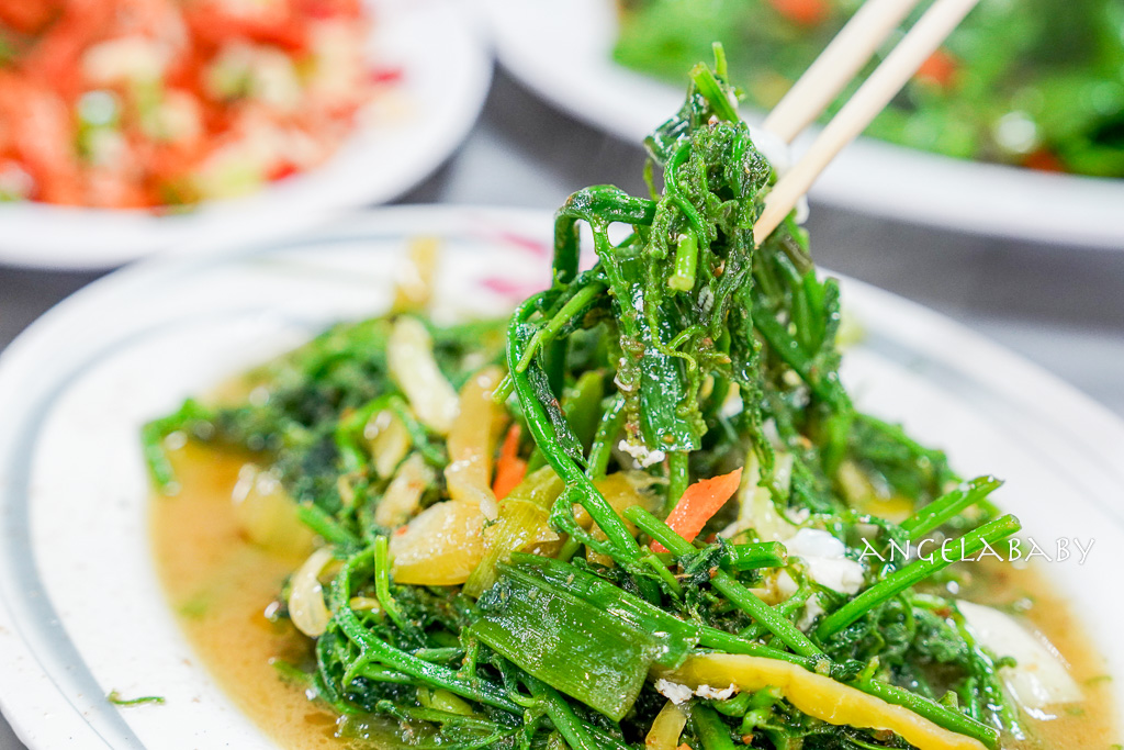 新北好吃土雞｜沒有門牌的深山鐵皮屋土雞『安安土雞城』菜單、白飯免費吃到飽 @梅格(Angelababy)享樂日記