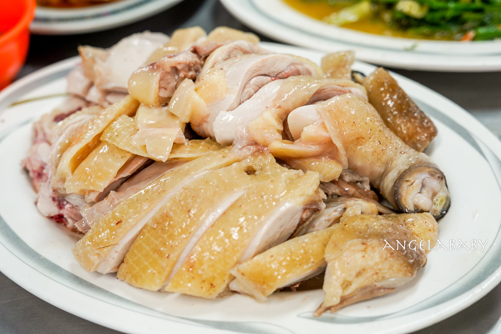 新北好吃土雞｜沒有門牌的深山鐵皮屋土雞『安安土雞城』菜單、白飯免費吃到飽 @梅格(Angelababy)享樂日記