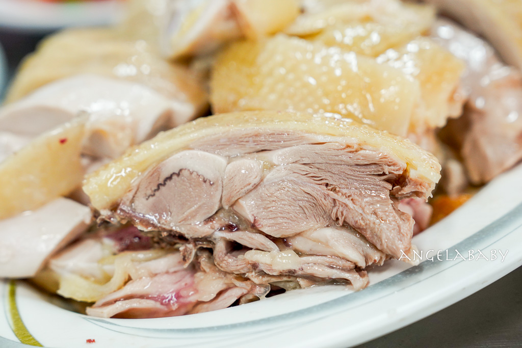 新北好吃土雞｜沒有門牌的深山鐵皮屋土雞『安安土雞城』菜單、白飯免費吃到飽 @梅格(Angelababy)享樂日記