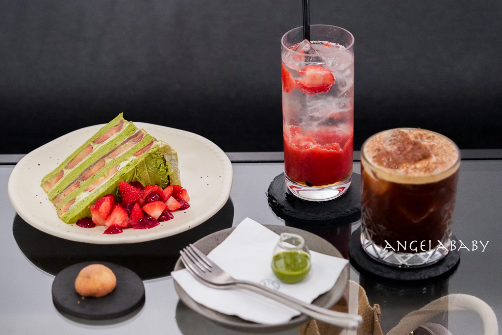 華山貓咪咖啡廳『ABOUT H Coffee』超好吃抹茶草莓千層蛋糕、貓奴咖啡聽 @梅格(Angelababy)享樂日記