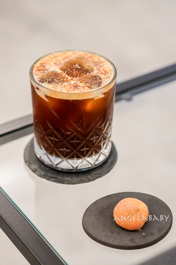 華山貓咪咖啡廳『ABOUT H Coffee』超好吃抹茶草莓千層蛋糕、貓奴咖啡聽 @梅格(Angelababy)享樂日記