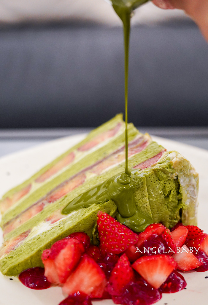 華山貓咪咖啡廳『ABOUT H Coffee』超好吃抹茶草莓千層蛋糕、貓奴咖啡聽 @梅格(Angelababy)享樂日記