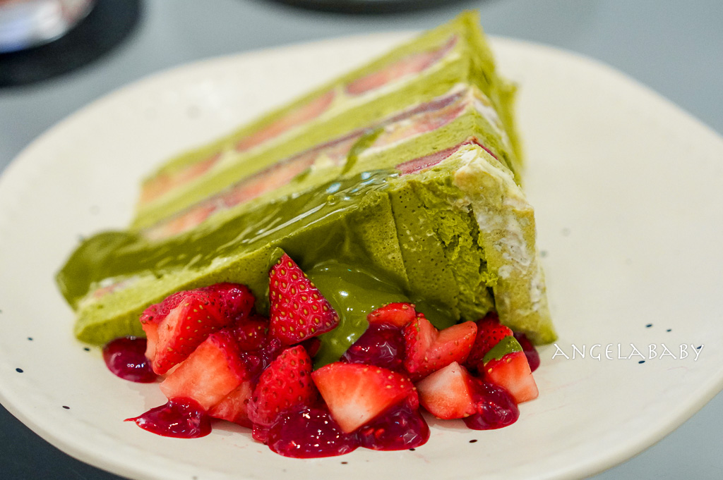華山貓咪咖啡廳『ABOUT H Coffee』超好吃抹茶草莓千層蛋糕、貓奴咖啡聽 @梅格(Angelababy)享樂日記
