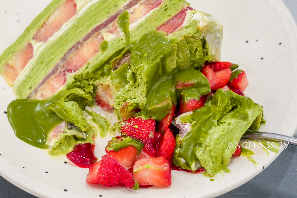 華山貓咪咖啡廳『ABOUT H Coffee』超好吃抹茶草莓千層蛋糕、貓奴咖啡聽 @梅格(Angelababy)享樂日記