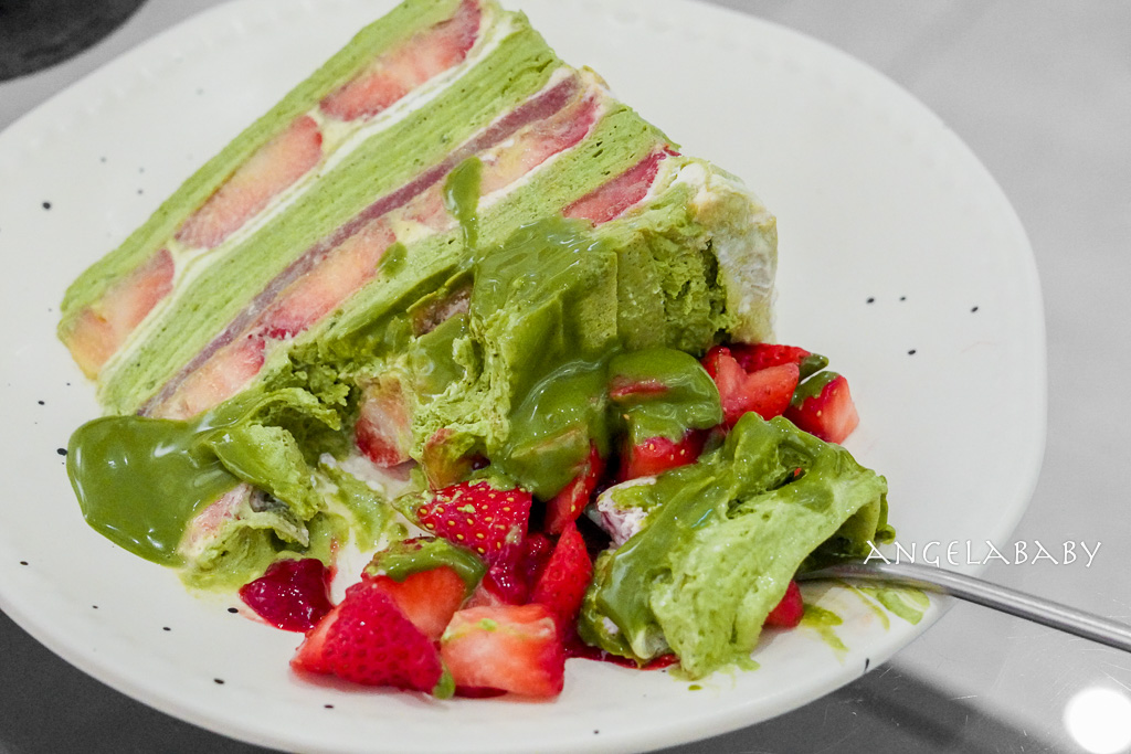 華山貓咪咖啡廳『ABOUT H Coffee』超好吃抹茶草莓千層蛋糕、貓奴咖啡聽 @梅格(Angelababy)享樂日記