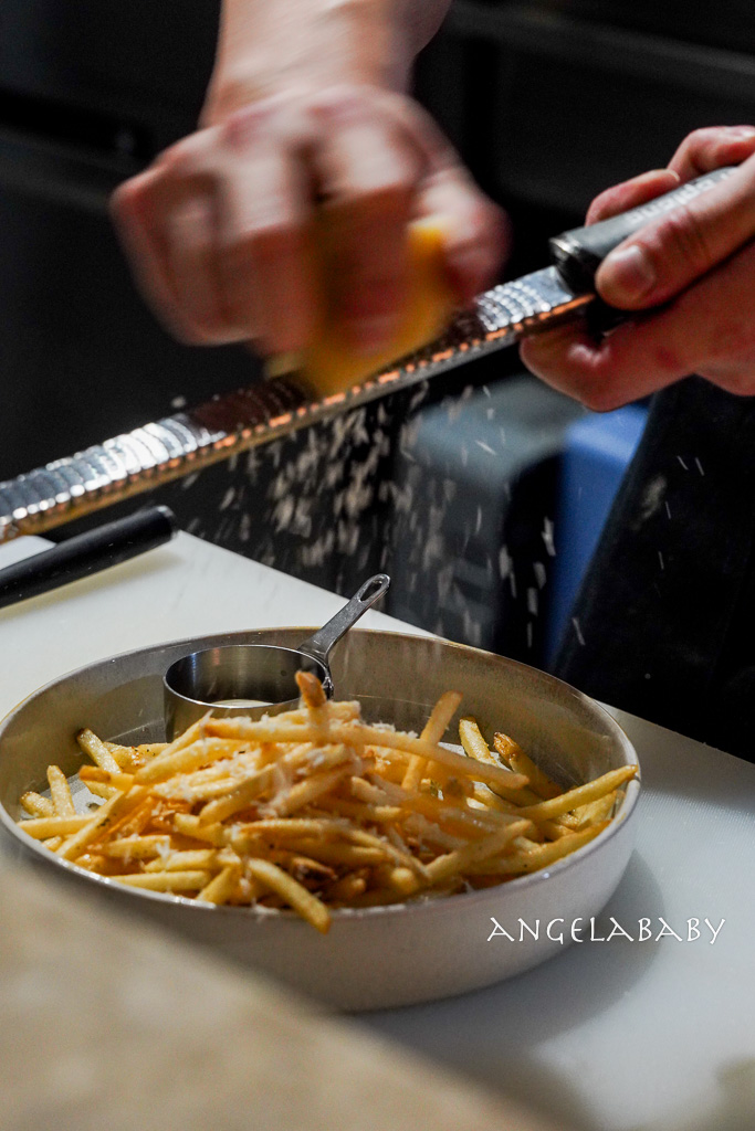 士林新開幕｜無菜單餐酒館『 AROSA Dining』Fine dining 別處吃不到的炭烤羊鞍、法式酥皮肉派 @梅格(Angelababy)享樂日記