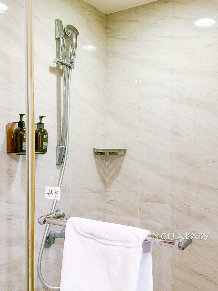 台中火車站住宿推薦『葉綠宿・茶覺旅 Tea Way Hotel 台中站前館』有停車場、免費自助早餐、訂房優惠 @梅格(Angelababy)享樂日記