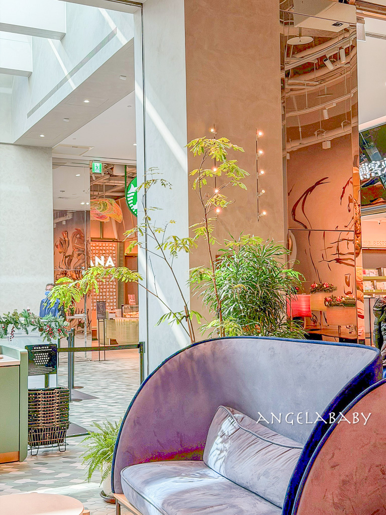 信義區不限制時咖啡｜全台最美星巴克『星巴克典藏DREAM PLAZA 台北』台北101美景第一排 @梅格(Angelababy)享樂日記