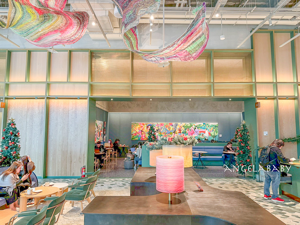 信義區不限制時咖啡｜全台最美星巴克『星巴克典藏DREAM PLAZA 台北』台北101美景第一排 @梅格(Angelababy)享樂日記