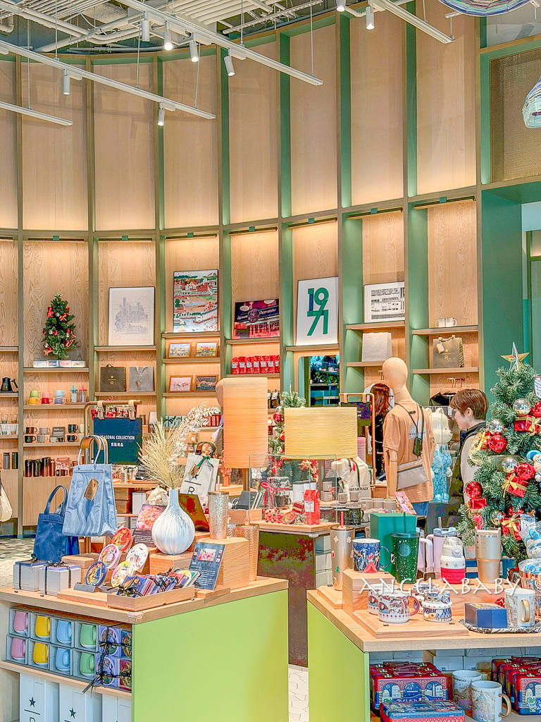 信義區不限制時咖啡｜全台最美星巴克『星巴克典藏DREAM PLAZA 台北』台北101美景第一排 @梅格(Angelababy)享樂日記