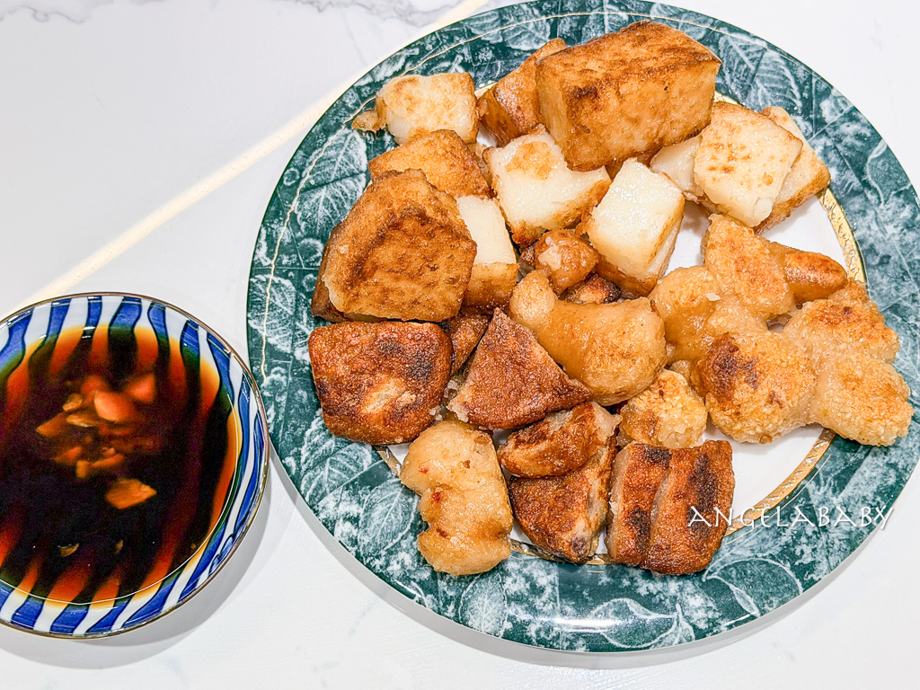 府中站美食推薦『高記生炒魷魚』、『蘿蔔糕糯米腸』一份最新價格、黃石市場必吃四寶套餐 @梅格(Angelababy)享樂日記
