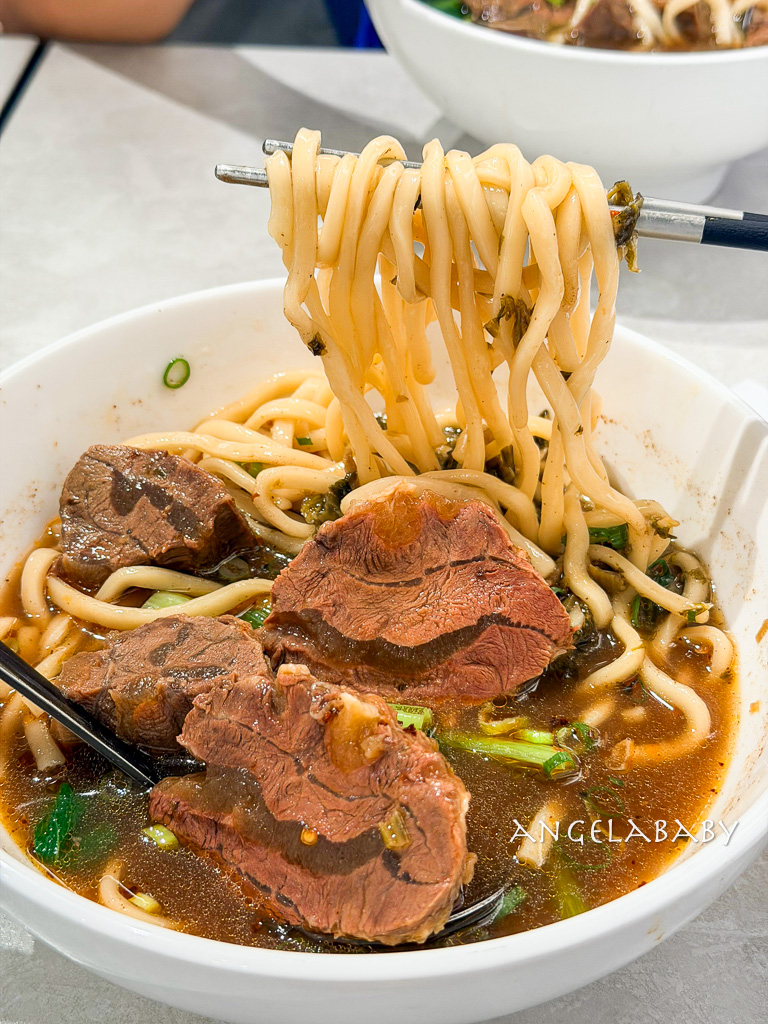 士林站美食『天東86牛肉麵-士林店』菜單、士林夜市好吃牛肉麵、500盤牛肉麵 @梅格(Angelababy)享樂日記 士林站美食『天東86牛肉麵-士林店』菜單、士林夜市好吃牛肉麵、500盤牛肉麵 @梅格(Angelababy)享樂日記