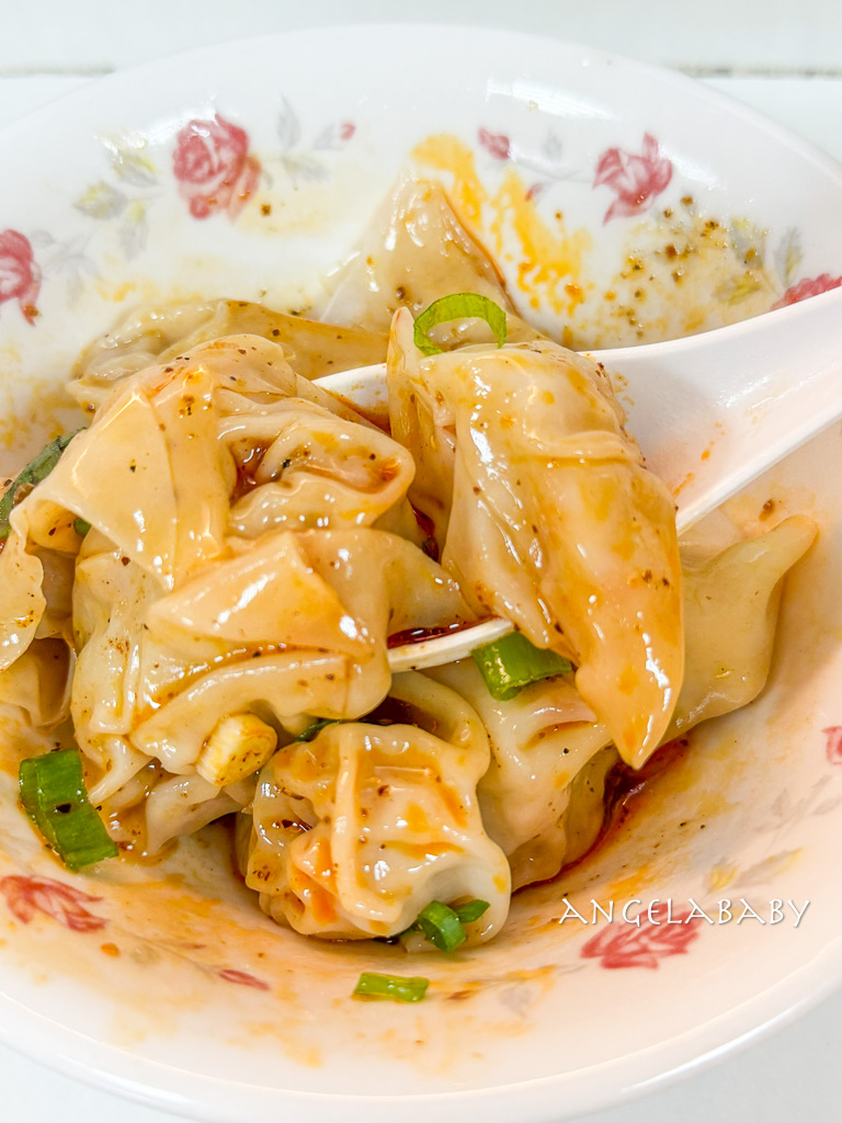 東區頂好名店城『美景紅油抄手』500盤推薦、台北最好吃的紅油抄手 @梅格(Angelababy)享樂日記