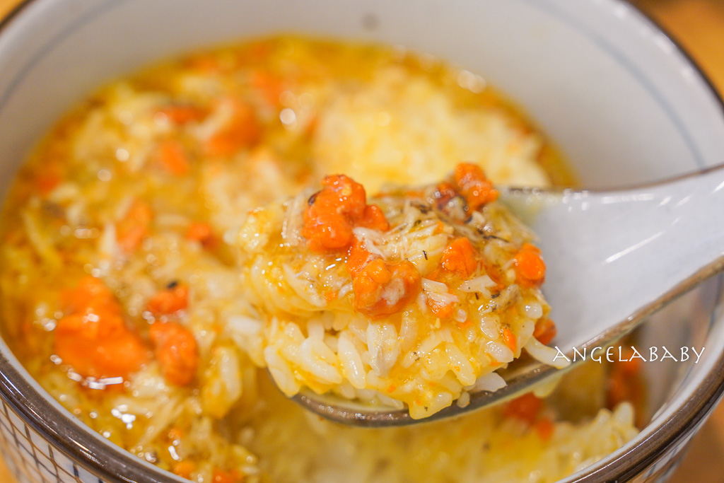 廣東越秀區美食『蟹叁宝』蟹參寶蟹黃金撈（飯）、蟹粉小籠包 @梅格(Angelababy)享樂日記