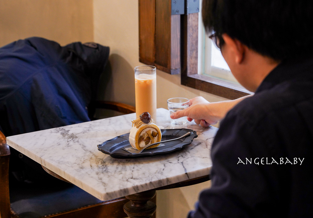 大安區人氣歐洲蛋糕捲『TaSweet菓子屋』一週只開三天的神級草莓蛋糕 @梅格(Angelababy)享樂日記