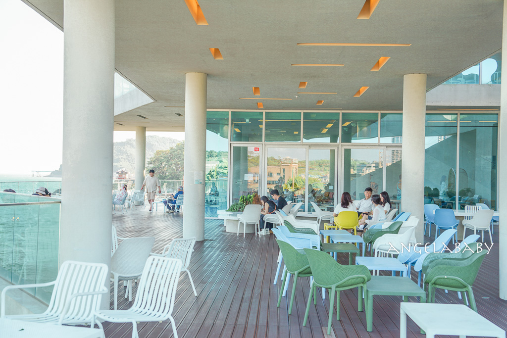 釜山機張｜海景第一排景觀咖啡『cafe coralani（코랄라니）』釜山海景咖啡廳 @梅格(Angelababy)享樂日記