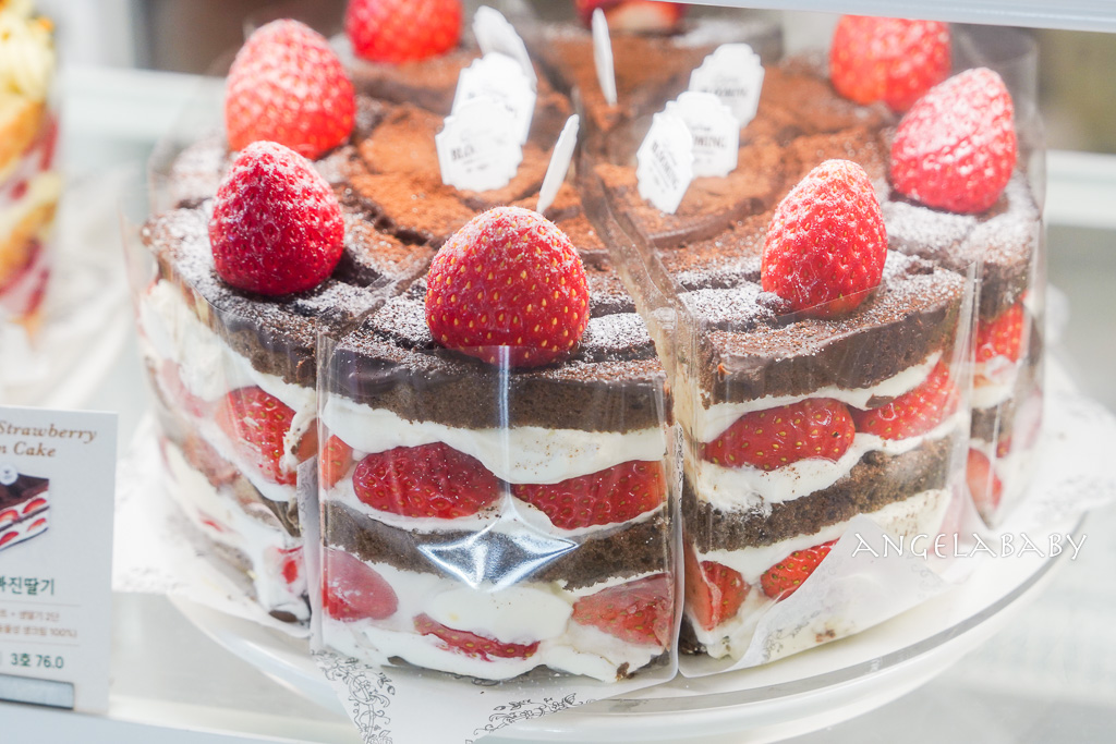 弘大延南洞咖啡廳｜最好吃的草莓蛋糕『Before Blooming&nbsp;(비포블루밍)』naver4.57好評推薦 @梅格(Angelababy)享樂日記