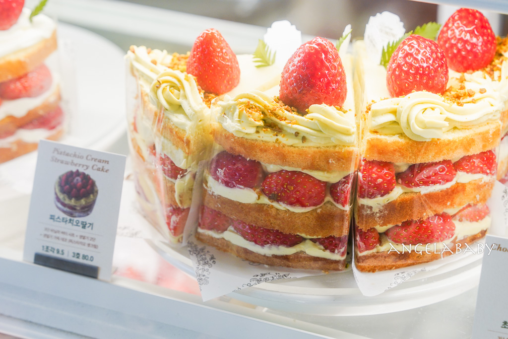 弘大延南洞咖啡廳｜最好吃的草莓蛋糕『Before Blooming&nbsp;(비포블루밍)』naver4.57好評推薦 @梅格(Angelababy)享樂日記