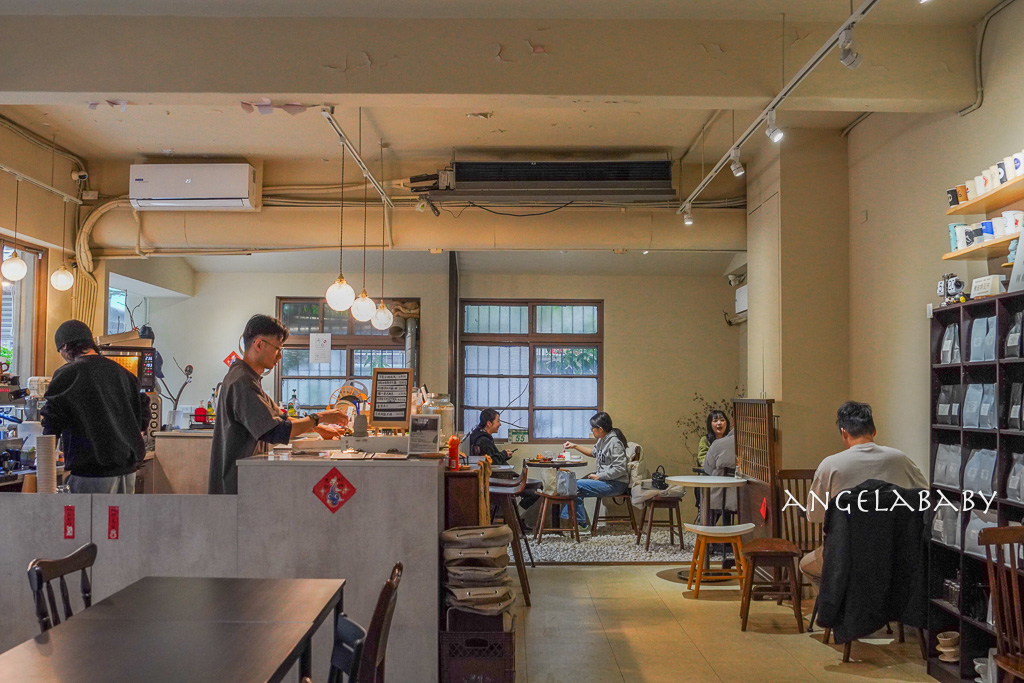 新莊迴龍站老宅甜點『林椐咖啡-自家烘焙咖啡』菜單、好吃草莓蛋糕、插座咖啡廳 @梅格(Angelababy)享樂日記 新莊迴龍站老宅甜點『林椐咖啡-自家烘焙咖啡』菜單、好吃草莓蛋糕、插座咖啡廳 @梅格(Angelababy)享樂日記